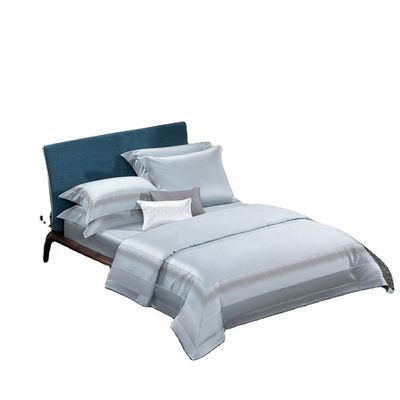 Grade A Terme de paiement T/T Vrai mou 100% polyester dessin animé Lit couverture de couette Microfibre brossé lit ensemble