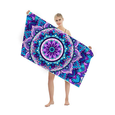 Accessoires de toilette de plage en microfibre absorbant imprimé sur mesure et velours à double face pour le plaisir de plage