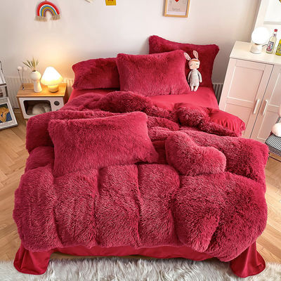 Dans la couleur rouge chaud de la visque de velours de cristal lit ensemble pour l'hiver Lit couverture de lit