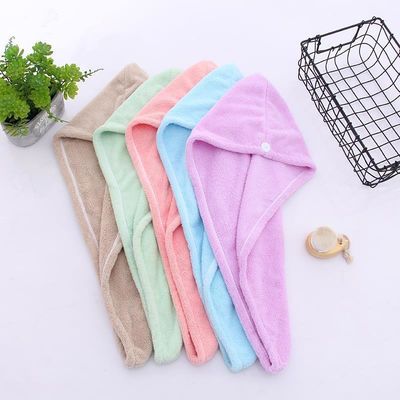 Une serviette personnalisée pour cheveux de couleur solide en tissu absorbant doux pour séchage rapide et épaississement
