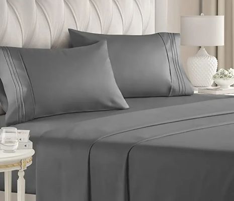 Couche d'oreiller brodée couleur solide lit de luxe pour prêt à expédier lit roi reine