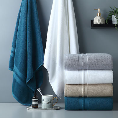 Ensemble de serviettes de bain à haute absorption de luxe avec un motif rayé épais avec un design en carreaux