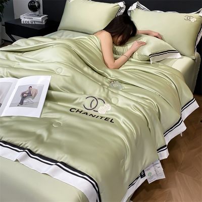 Couette brodée en soie lavée à usage domestique 4 pièces pour un sommeil confortable et sain