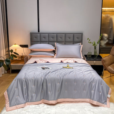 Hôpital Taille personnalisée Four-piece tencel brodé pour refroidir les nuits d'été