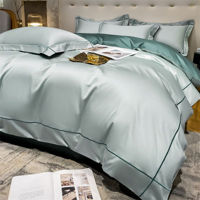 Accueil 200-Count Tencel brodé à deux côtés de glace de la soie et de la soie lisse nu lit de couette ensemble