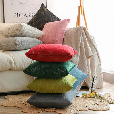 Coussin polychrome à huit caractères à texture douce non jetable pour tous les âges