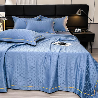 Commodes et respirants 200TC Satin Jacquard Couette Pour les nuits d'été fraîches