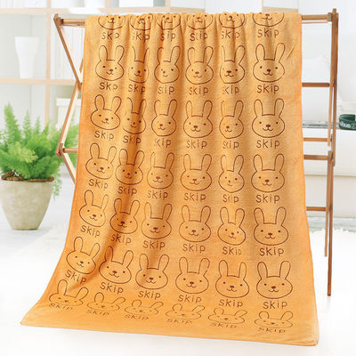 Des serviettes de plage sans déchirure avec du tissu de polyester absorbant et un design de lapin mignon