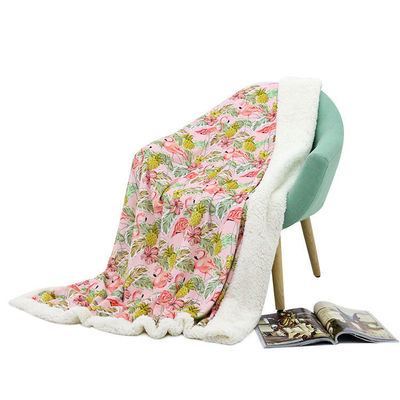 Des couvertures de laine en peluche douce et confortable pour la literie