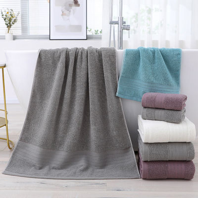 Ensemble de serviettes d'hôtel de luxe Logo brodé sur mesure 100% coton Blanc bain serviettes à main et visage