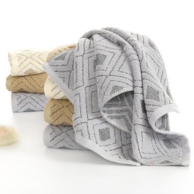 Home Spa 35*75 Taille de luxe brodée à rayures pour toilettes d'hôtel