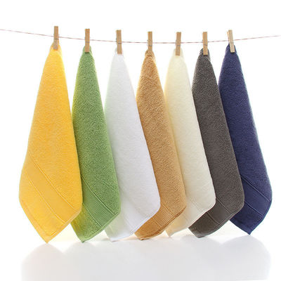 Logo de broderie personnalisé 100% coton Blanc bain Manche et serviette pour le visage