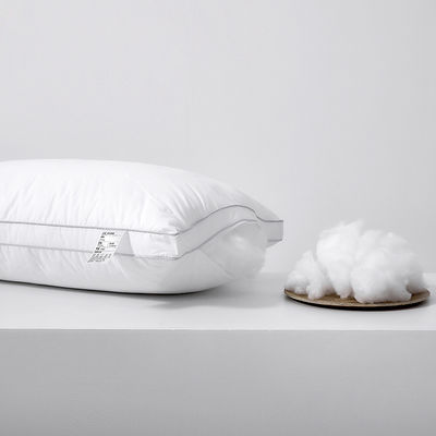 Découvrez le luxe du noyau d'oreiller en velours de plumes de coton de 400TC dans les hôtels cinq étoiles