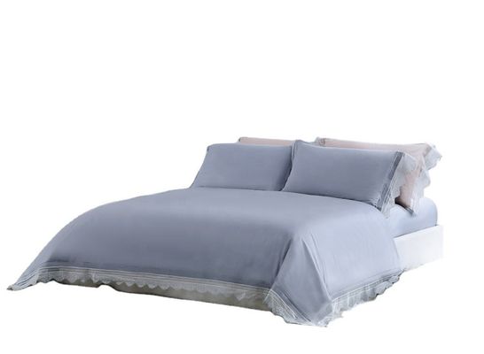 3 à 4 kg de lit de luxe en soie satinée avec un magnifique motif jacquard.