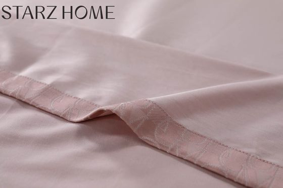 Normes nationales Couleur résistance de qualité coton Lit de lit en 4 pièces avec couverture de lit en couette