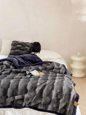 Couverture à carreaux d'automne-hiver 100% polyester en tissu chaud pour toutes les saisons