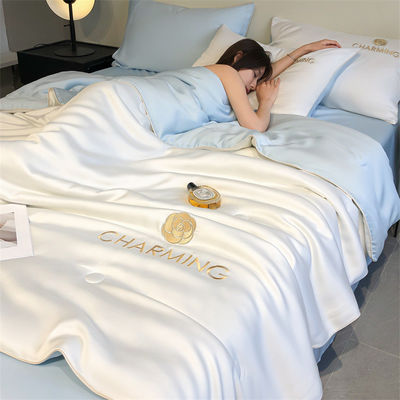 Couette d'été en soie tencel 4 couettes minces en soie glacée pour machine à laver 60 chiffre de tissu
