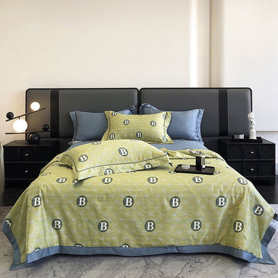 Couette d'été d'impression européenne pour la peau