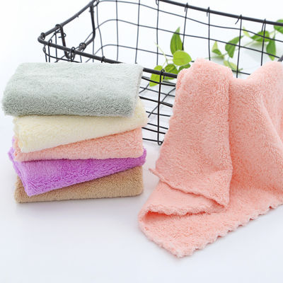 Densité de séchage Laine de corail Petite serviette carrée 25*25 serviette à main avec motif Dobby Border