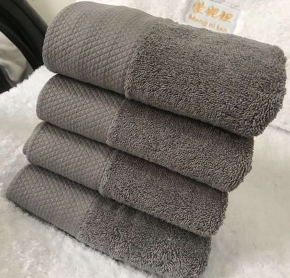 Café absorbant doux épaississement ménager bébé coton gros serviette 70*140cm Rectangle gris Hôtel serviette de bain