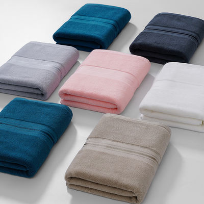 Hôtel de luxe 100% coton bain blanc ensemble de serviette pour le visage avec logo brodé sur mesure