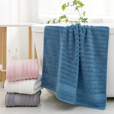 Touche de bain en coton 100% épaisse et brodée