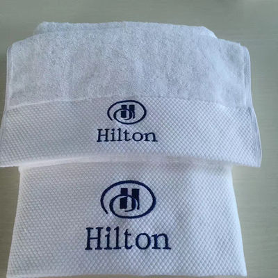 Tissu en coton 100% couleur solide Logo personnalisé Set de serviettes de bain pour salle de bain de luxe