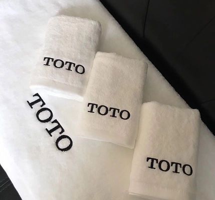 Tissu en coton 100% couleur solide Logo personnalisé Set de serviettes de bain pour salle de bain de luxe