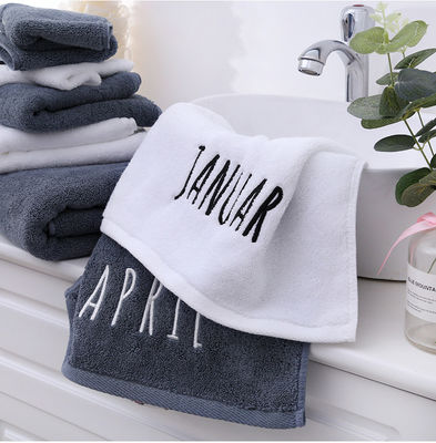 Des serviettes en coton pur personnalisées et tissées pour une personnalisation créative