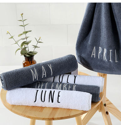 Des serviettes en coton pur personnalisées et tissées pour une personnalisation créative