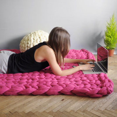 Couverture tricotée en flanelle durable en 22 couleurs personnalisable