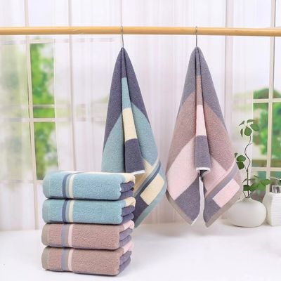 Accueil 120g bandes colorées Cartoon Towel avec Sailor Spinning et design de lapin doux