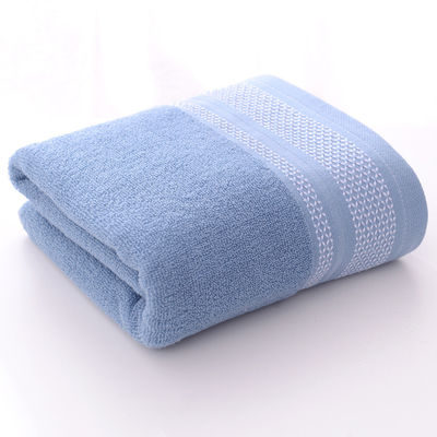 Offre de salon de beauté épaissie de couleur claire Avantage de la serviette de bain en coton absorbant doux