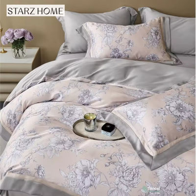 Ajoutez une touche d'élégance à votre chambre à coucher avec notre ensemble de literie imprimée de fleurs pour toute saison