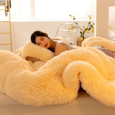 Taille de roi Couleur personnalisée Toutes les saisons chaleur organique Puffy Quilt respirant
