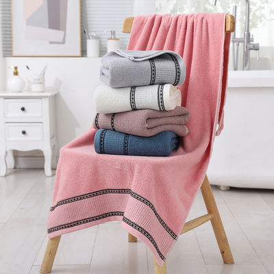 Couleur foncée Soutiens-gorge pour adultes pour douche et serviettes de bain durables 0.4g serviettes publicitaires