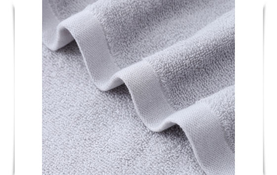 Couleur foncée Soutiens-gorge pour adultes pour douche et serviettes de bain durables 0.4g serviettes publicitaires