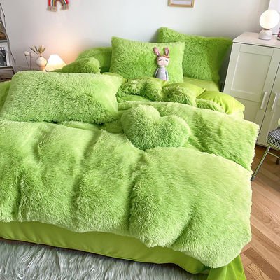 Des couvertures de lit en velours moelleux et moelleux en couvertures de lit en couleurs multiples