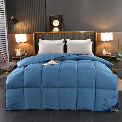 Taille personnalisée Hôtel Hilton durable Couette textile Couette Lit avec 100% polyester