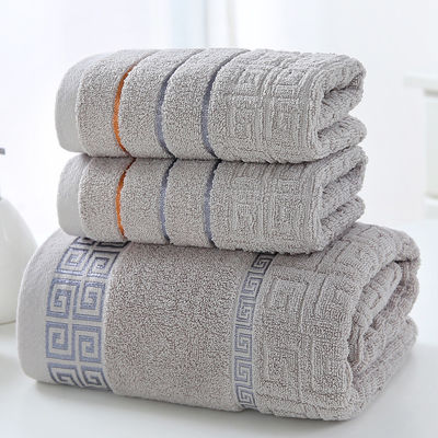 Boîte cadeau en 3 pièces avec couverture cadeau de retour