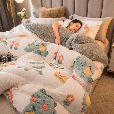 Taille personnalisée Laine d'agneau Lait de velours Couette épaissie Super chaud Lit d'hiver