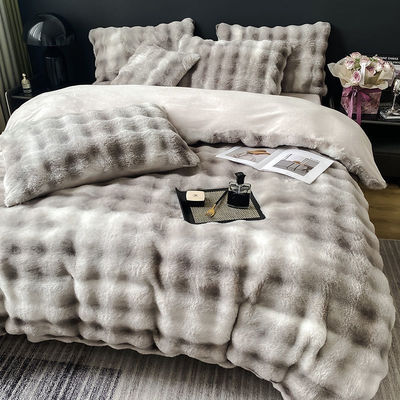 Luxe et chaleur avec un ensemble de literie en fourrure de lapin en velours de lait durable