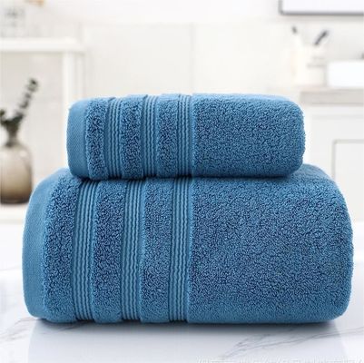 Une serviette de bain épaissie et douce, absorbante, élargie, de 80 * 160 cm, en coton pur à 100%.