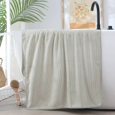 Des serviettes pour le bain et le lavage à tous les âges