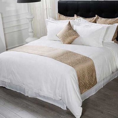 Réponse dans les 24 heures 4 pièces Satin Stitch Couette Lit ensemble pour lit double King Size