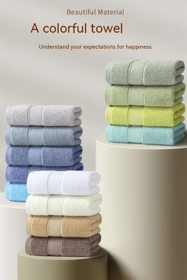 Des serviettes de coton douces et en peluche pour une expérience de bain luxueuse