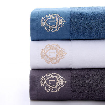 Des serviettes de spa pour les voyageurs et des serviettes de bain en coton pur pour le ménage et l'hôtel