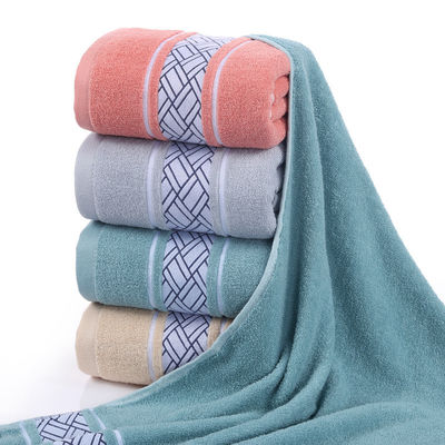 Conception personnalisée serviette de bain supportée tout coton absorbant unisexe taille