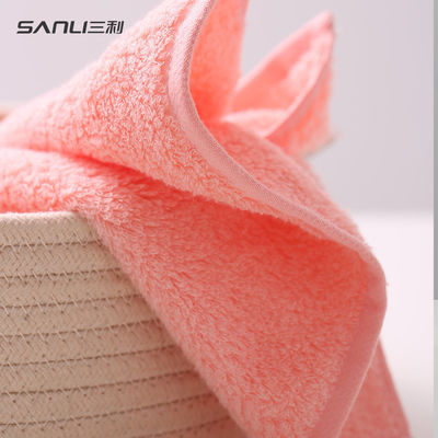 Un ensemble de serviettes de bain en coton 100% luxueux et très absorbant pour tous les âges par Sanli Towel