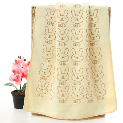 Une serviette en microfibre épaissie avec une tête de lapin adorable pour un toucher doux
